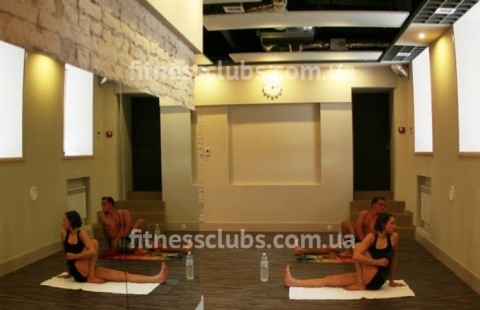 Студия йоги «Hot yoga»