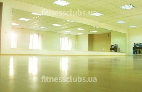 Танцевальная и фитнес студия Амадора Лопеса «Rumbero`s»