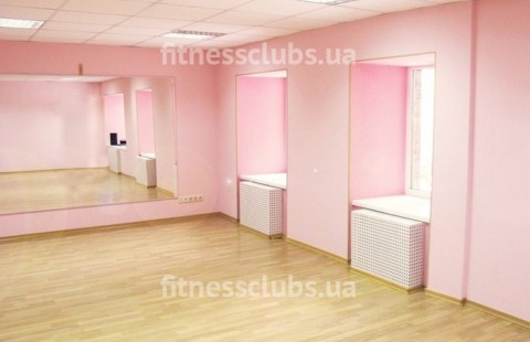 Танцевальная и фитнес студия Амадора Лопеса «Rumbero`s»