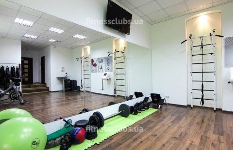 Студия персонального тренинга «Q-Fit» на метро Льва Толстого