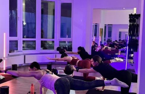 KAO Fitness Studio (ЖК Каховська)