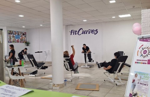 Фитнес клуб «FitCurves»