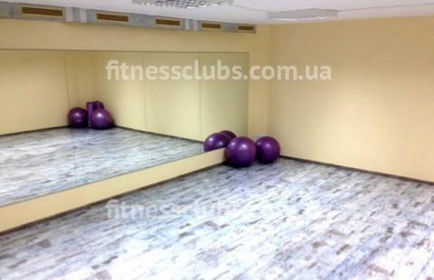 Фитнес клуб «FirstStep»